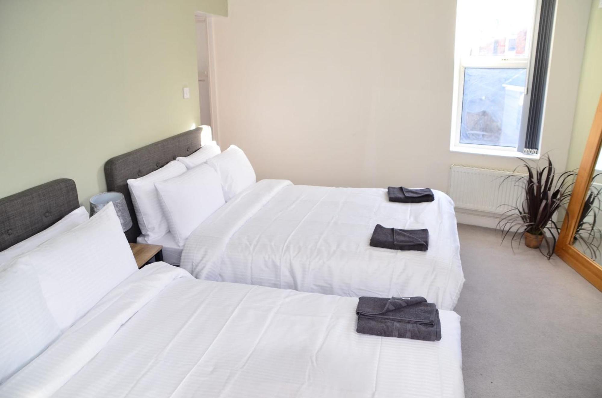 Blok 3 -Jacuzzi Suites, Apartment & Ensuite Rooms Μπλάκπουλ Εξωτερικό φωτογραφία
