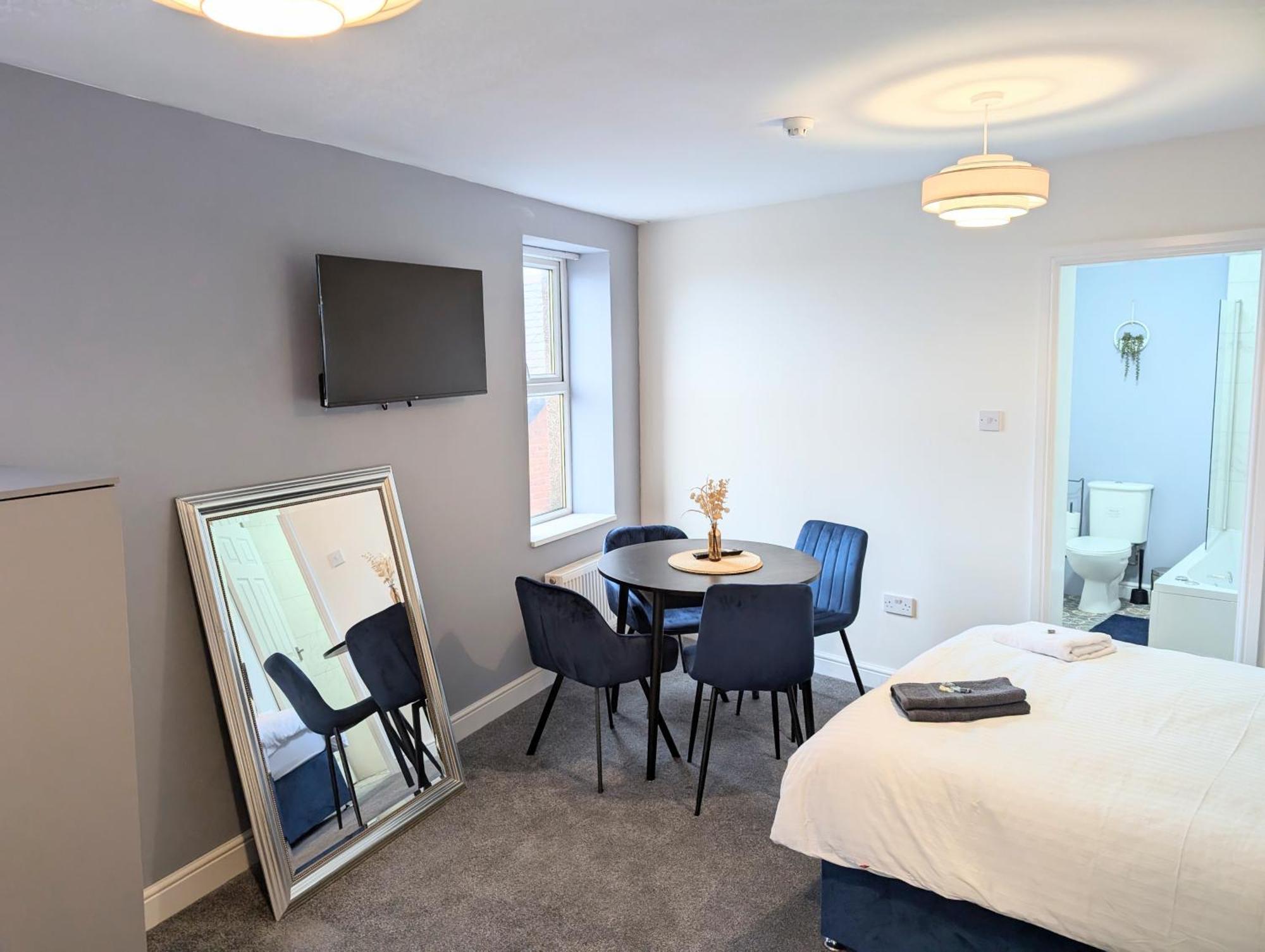 Blok 3 -Jacuzzi Suites, Apartment & Ensuite Rooms Μπλάκπουλ Εξωτερικό φωτογραφία