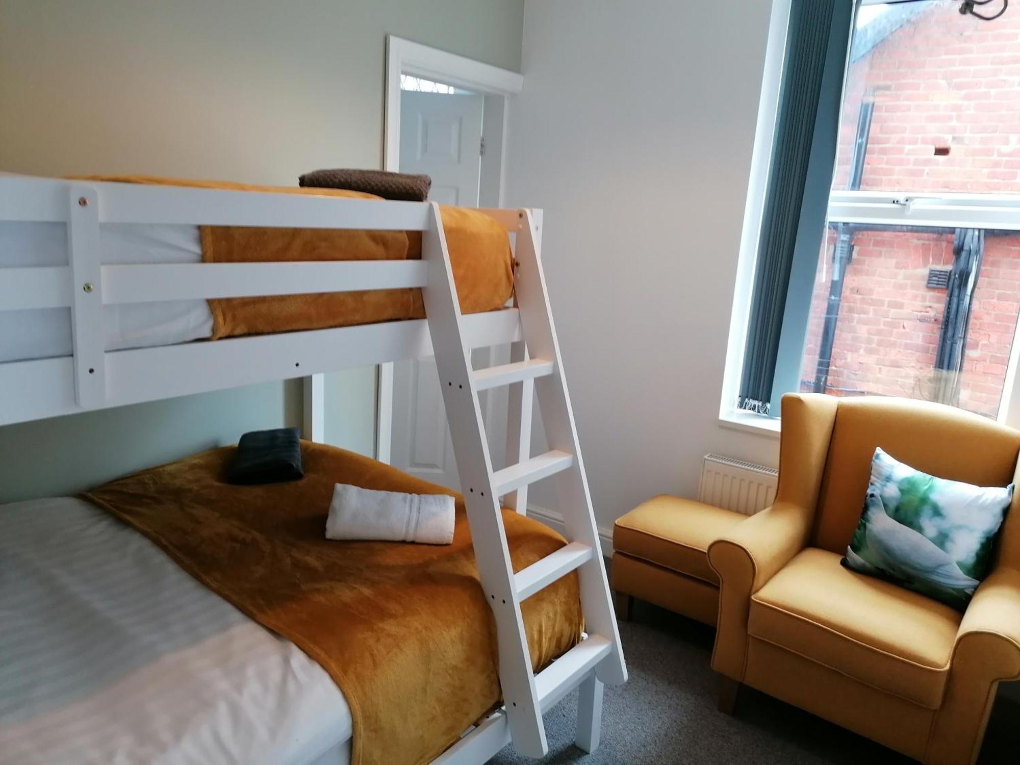 Blok 3 -Jacuzzi Suites, Apartment & Ensuite Rooms Μπλάκπουλ Εξωτερικό φωτογραφία