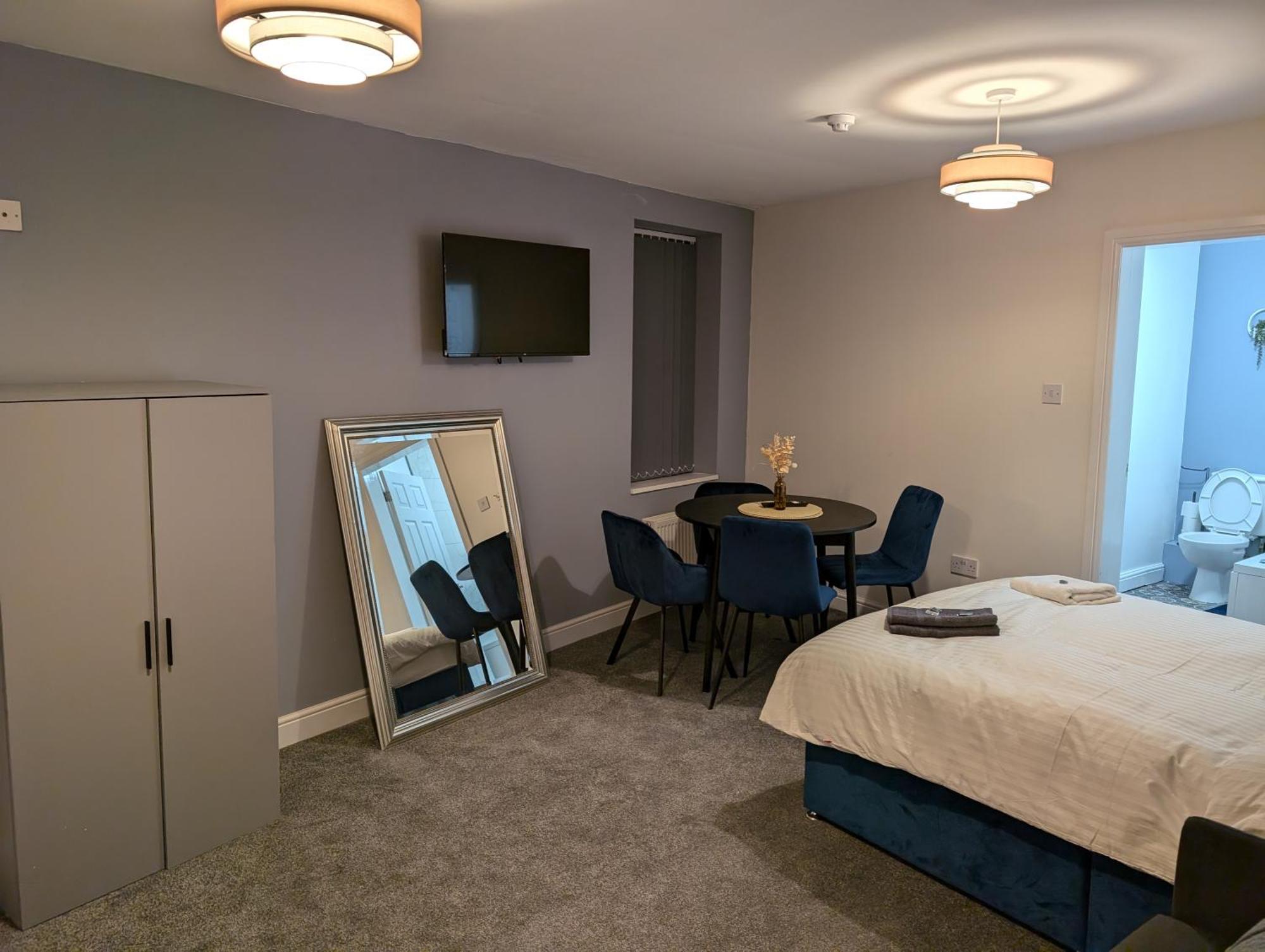 Blok 3 -Jacuzzi Suites, Apartment & Ensuite Rooms Μπλάκπουλ Εξωτερικό φωτογραφία