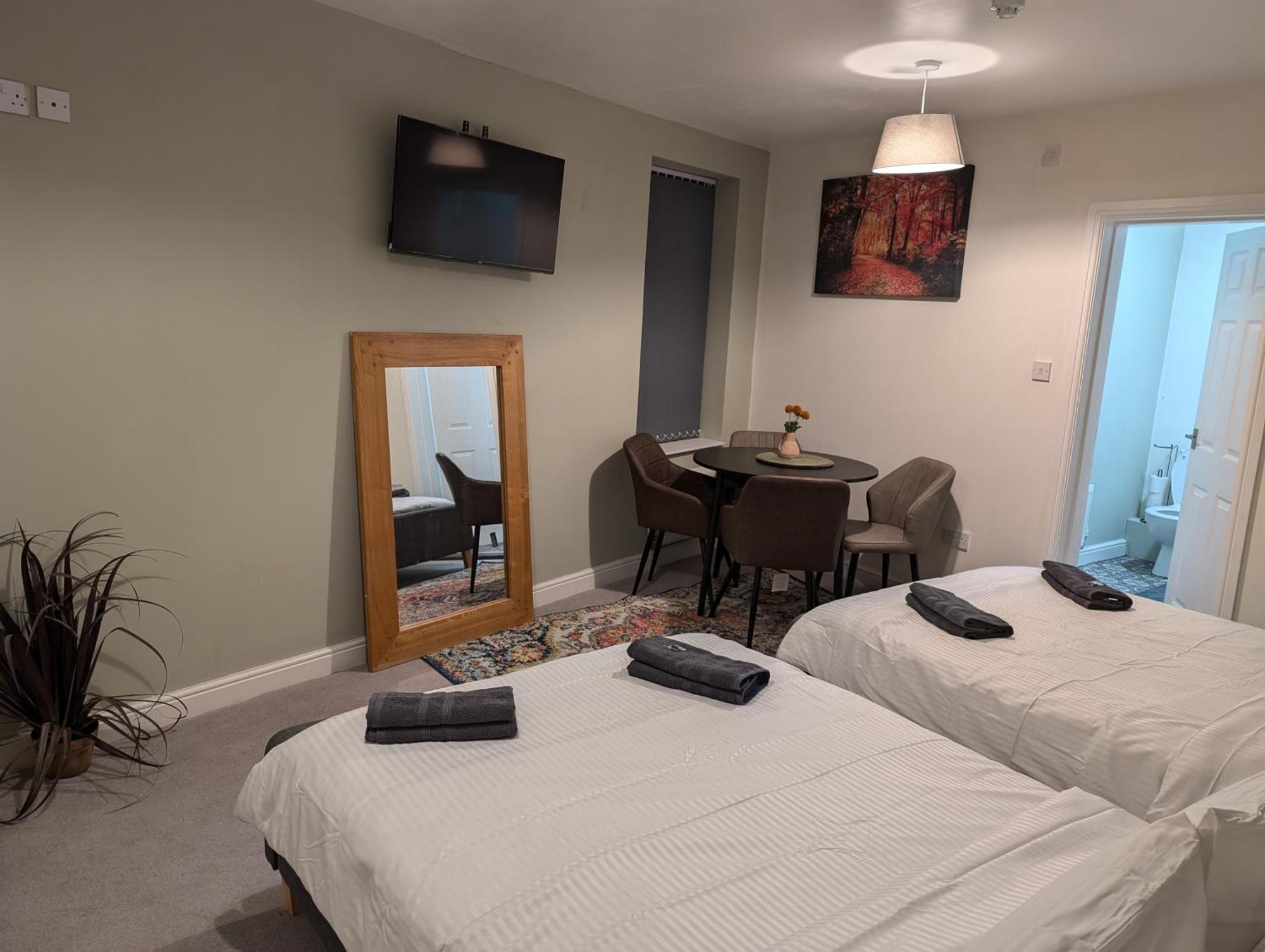 Blok 3 -Jacuzzi Suites, Apartment & Ensuite Rooms Μπλάκπουλ Εξωτερικό φωτογραφία