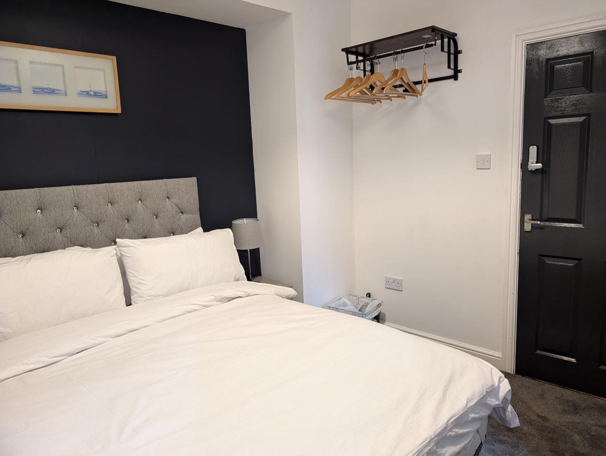 Blok 3 -Jacuzzi Suites, Apartment & Ensuite Rooms Μπλάκπουλ Εξωτερικό φωτογραφία