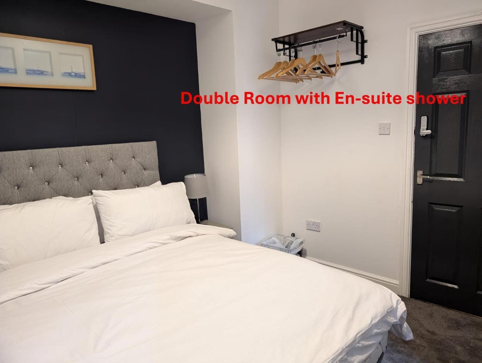 Blok 3 -Jacuzzi Suites, Apartment & Ensuite Rooms Μπλάκπουλ Εξωτερικό φωτογραφία