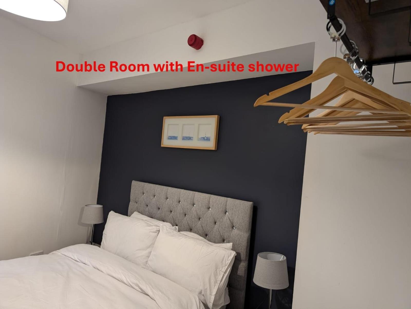 Blok 3 -Jacuzzi Suites, Apartment & Ensuite Rooms Μπλάκπουλ Εξωτερικό φωτογραφία