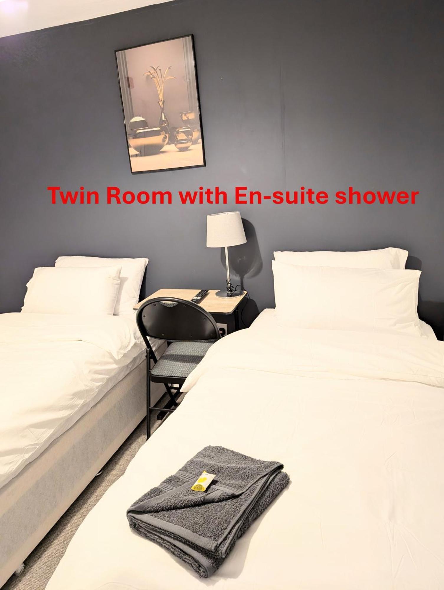 Blok 3 -Jacuzzi Suites, Apartment & Ensuite Rooms Μπλάκπουλ Εξωτερικό φωτογραφία